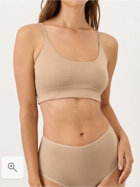 Pact Everyday Strappy Scoop Bralette M Lot of 4